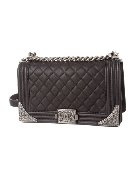 chanel paris dallas boy bag